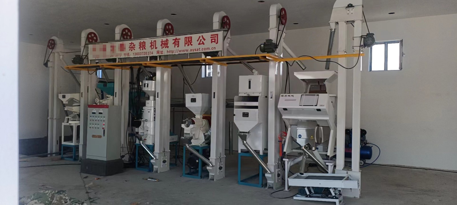 日產(chǎn)10噸小黃米(大黃米)碾米成套機組